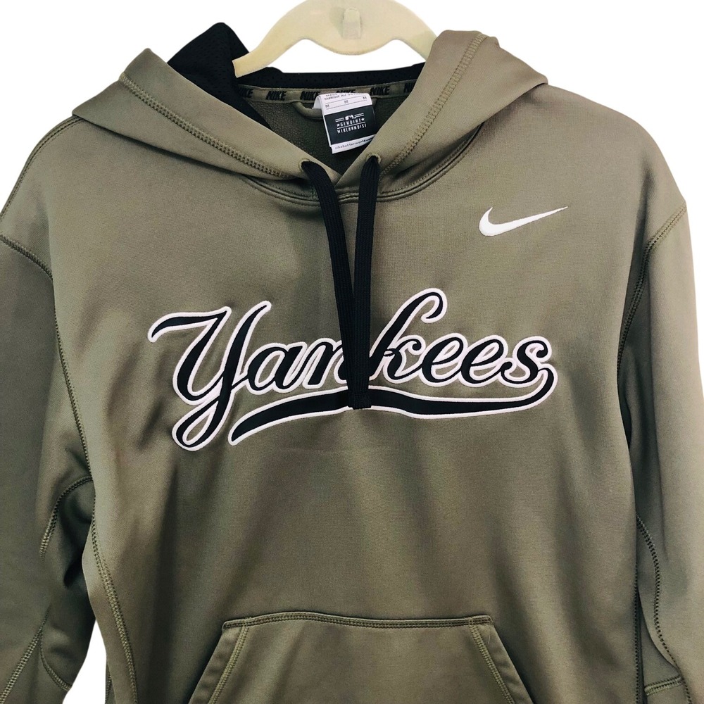 Nike Yankees Therma-FIT Hoodie Spellout Streetwear Gorpcore Olive Green Mens M